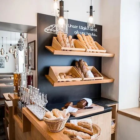 Wallner - & Wirt ホテル 3*