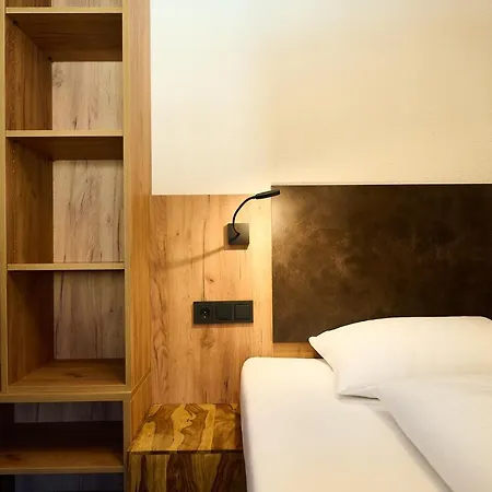 Wallner - & Wirt ホテル アルノルトシュタイン