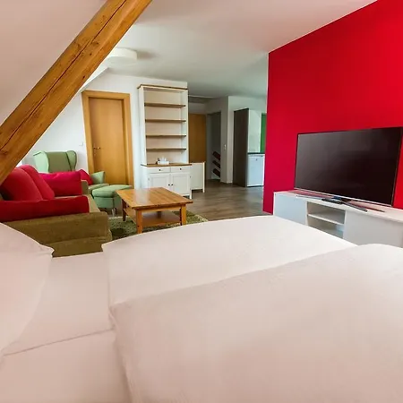 Wallner - Hotel & Wirt Otel